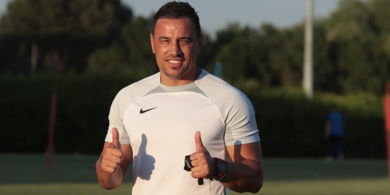 Samet Koç: "hocamızın İstifa Ettiği Yöndeki Haberler Camiamızı Yıpratıyor"