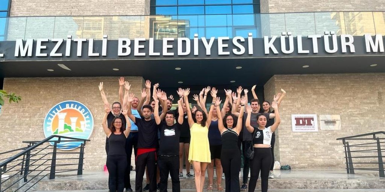 Mezitli’de Yetişkin Tiyatro Kursları Başladı