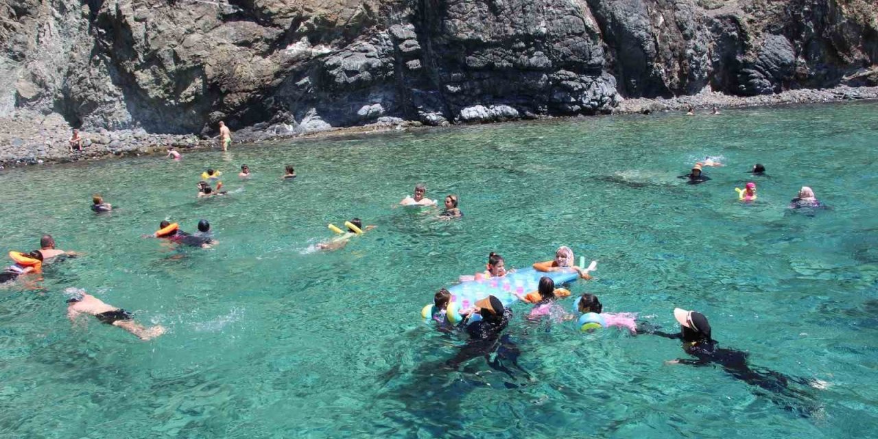 Antalya’nın Turizm Bölgesi Adrasan’da Yat Turlarına Yoğun İlgi