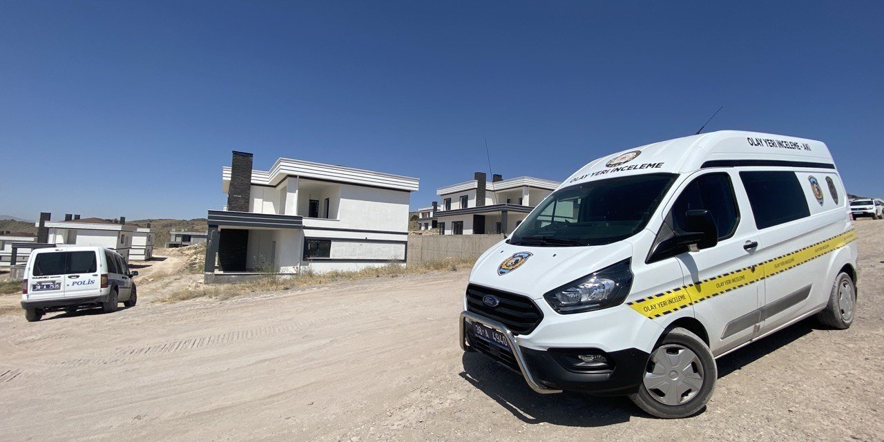 Mobilya Ustasını Vurup Kaçtı