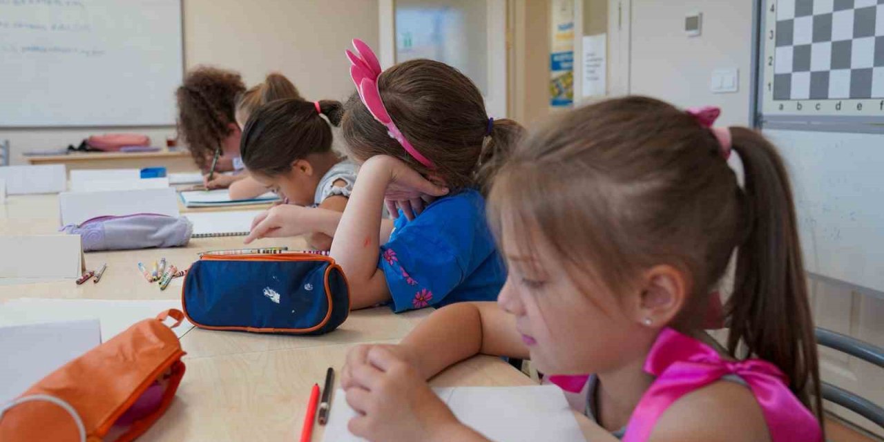 Çocuklar Resim İle Yeteneklerini Geliştiriyor