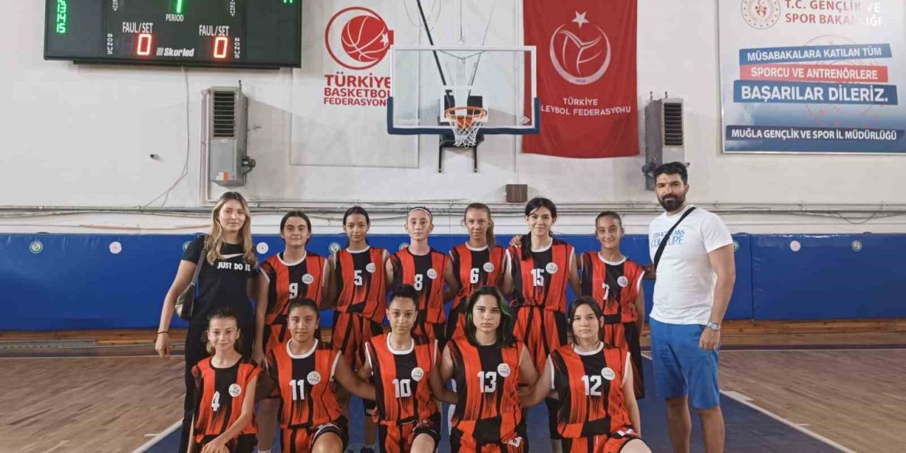 Eskişehirli Genç Basketbolcular Muğla’da Bölge Birincisi Oldu