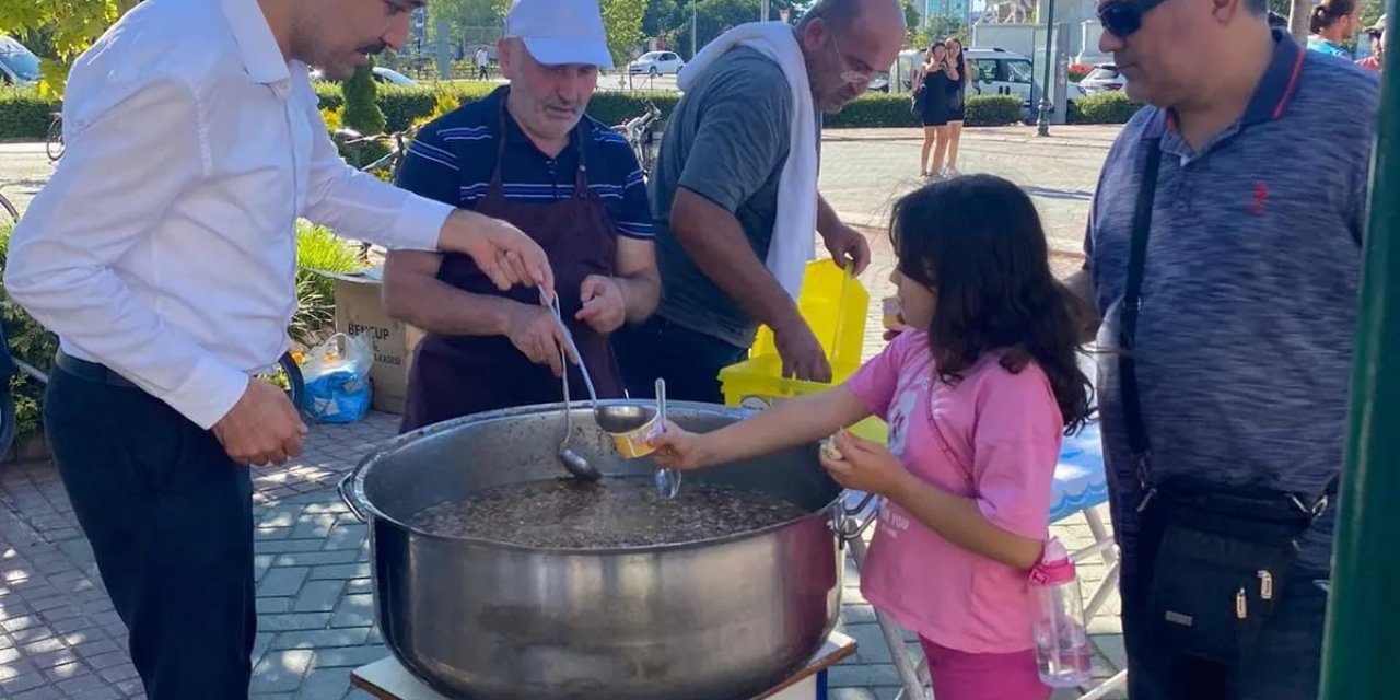 Eskişehir Tügva’ Dan ‘aşure Dağıtımı’