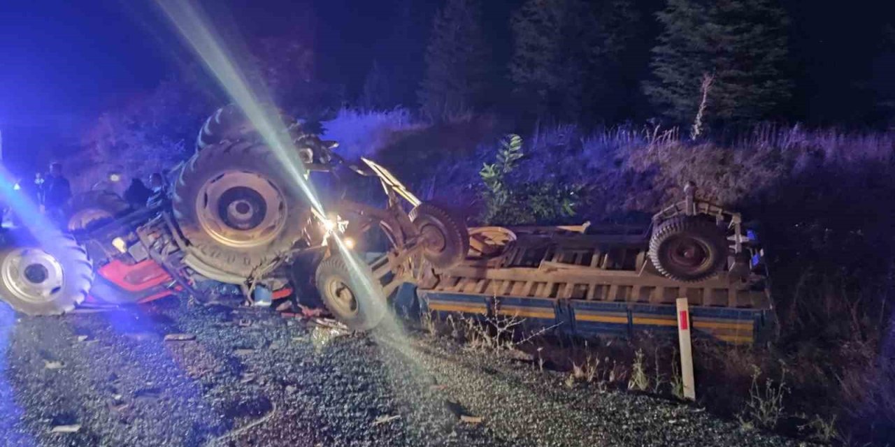 Eskişehir’de Yolcu Otobüsü İle Traktör Çarpıştı: Ölü Ve Yaralılar Var