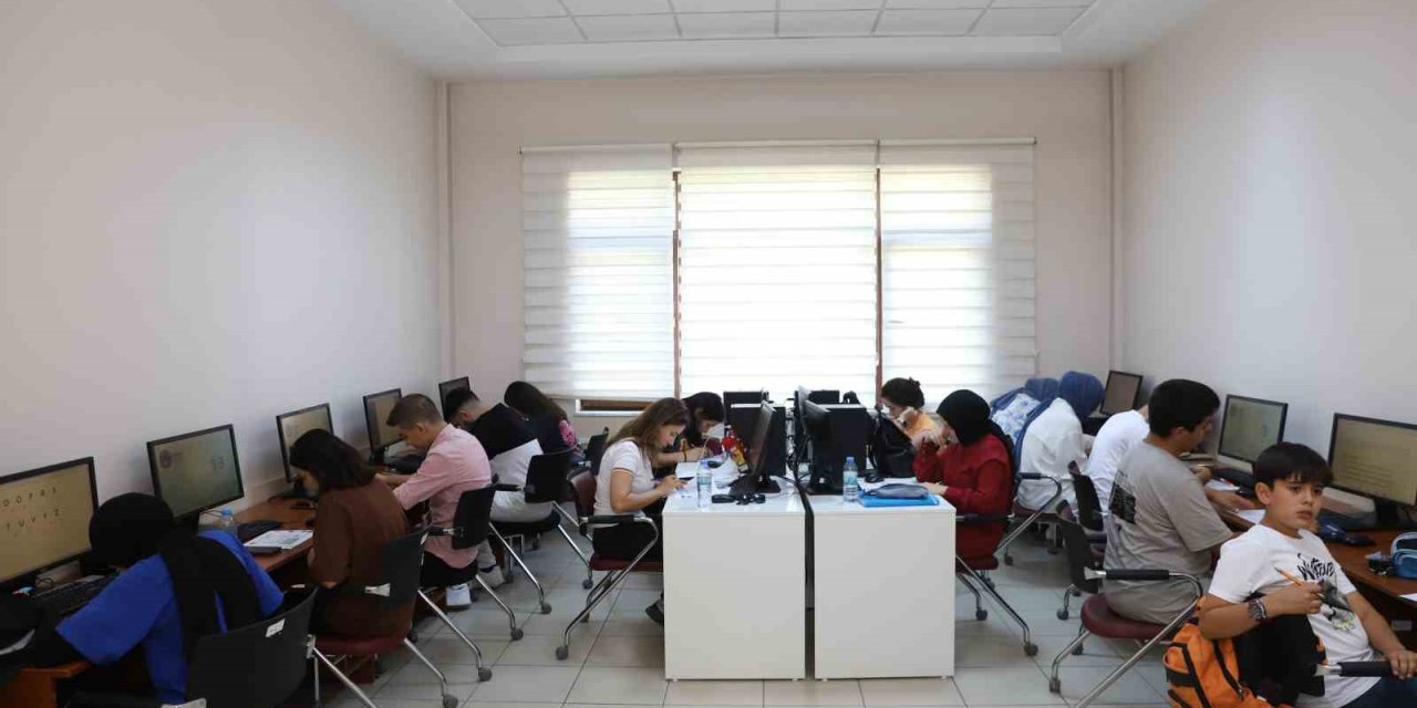 ’etkili Ve Hızlı Okuma Kursu’na Büyük İlgi