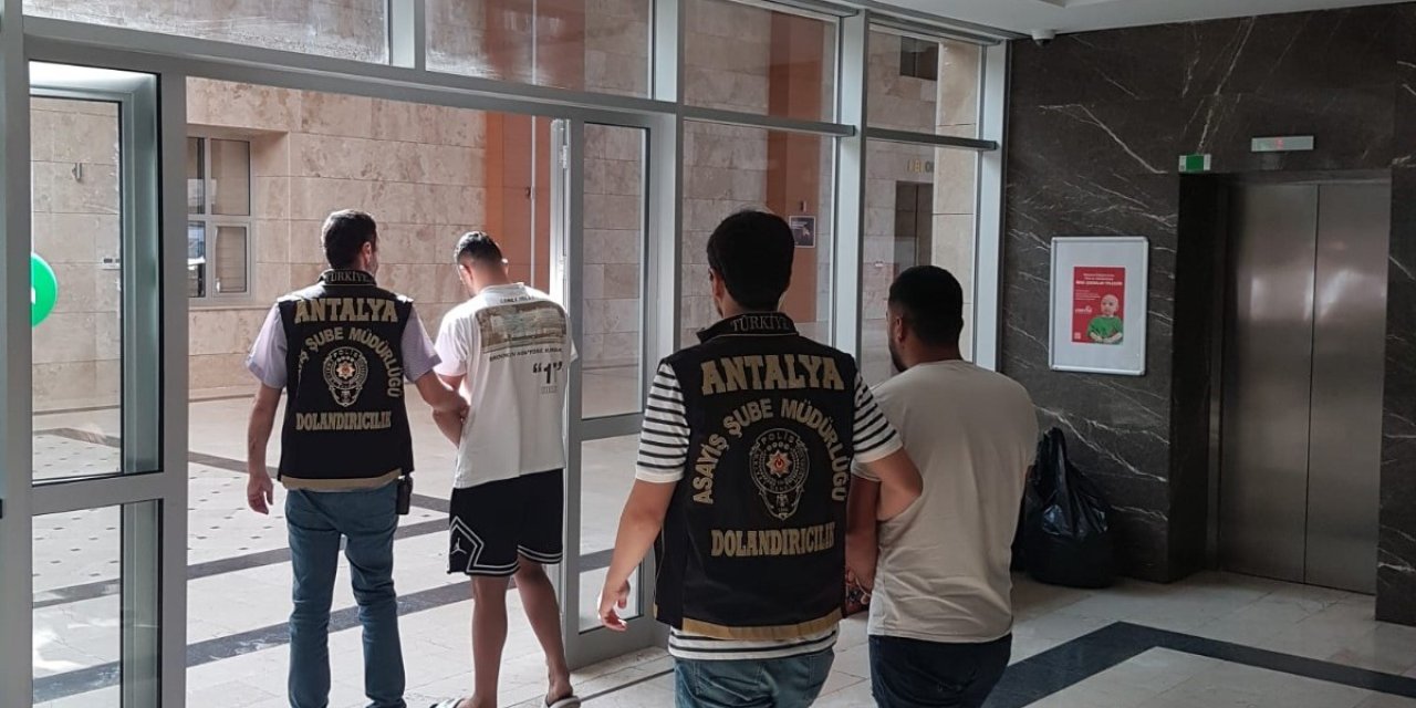 Banka Görevlisi Dolandırıcılığı Tutmadı