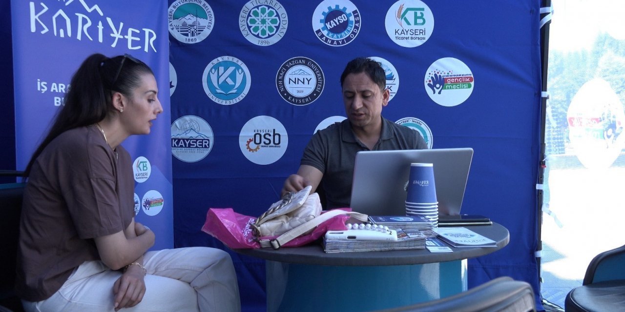 Kayseri Kariyer Merkezi, Vatandaşlara İş Kapısı Olmaya Devam Ediyor