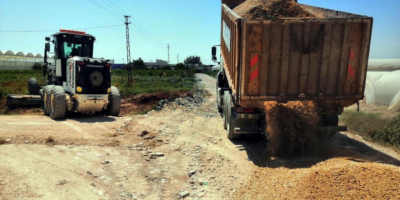 Akdeniz’de İmarlı Yol Açma Çalışmalı Hız Kazandı