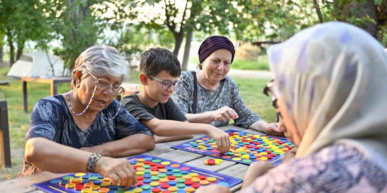 İki Kuşak Yarıştı