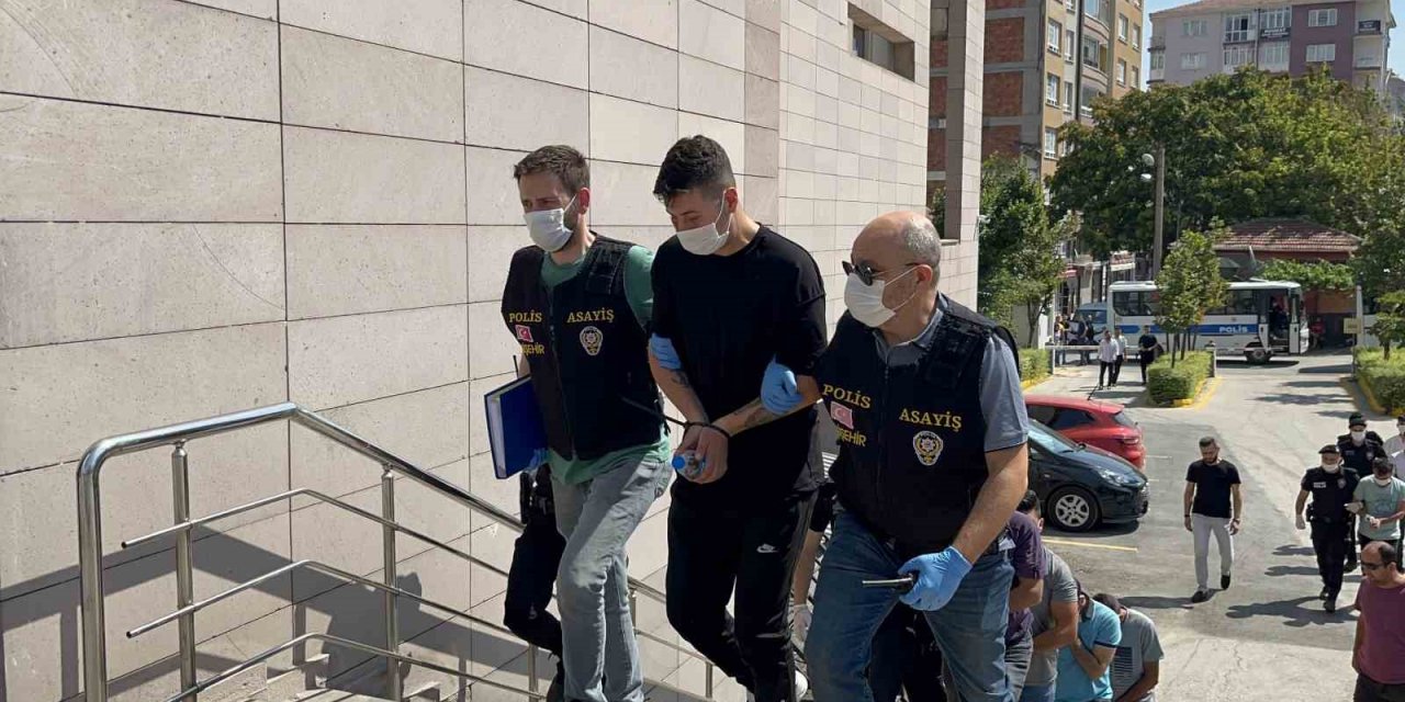 ‘yan Bakma’ Cinayetinde 9 Şüpheli Adliyeye Sevk Edildi