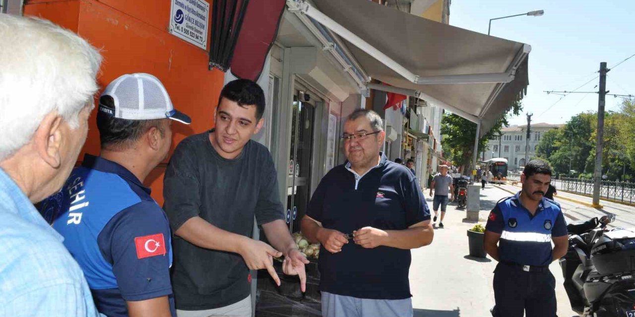 Ekmeği Ucuza Satan Fırıncı İle Büyükşehir Belediyesi Zabıta Ekipleri Arasında Ceza Polemiği