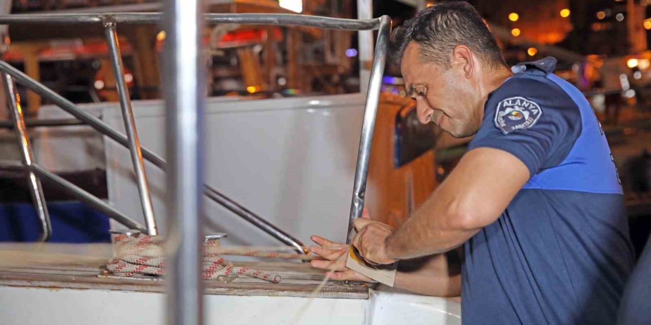 Alanya Belediyesi O Tekneleri Mühürledi, Ruhsatlarının İptali Gündemde
