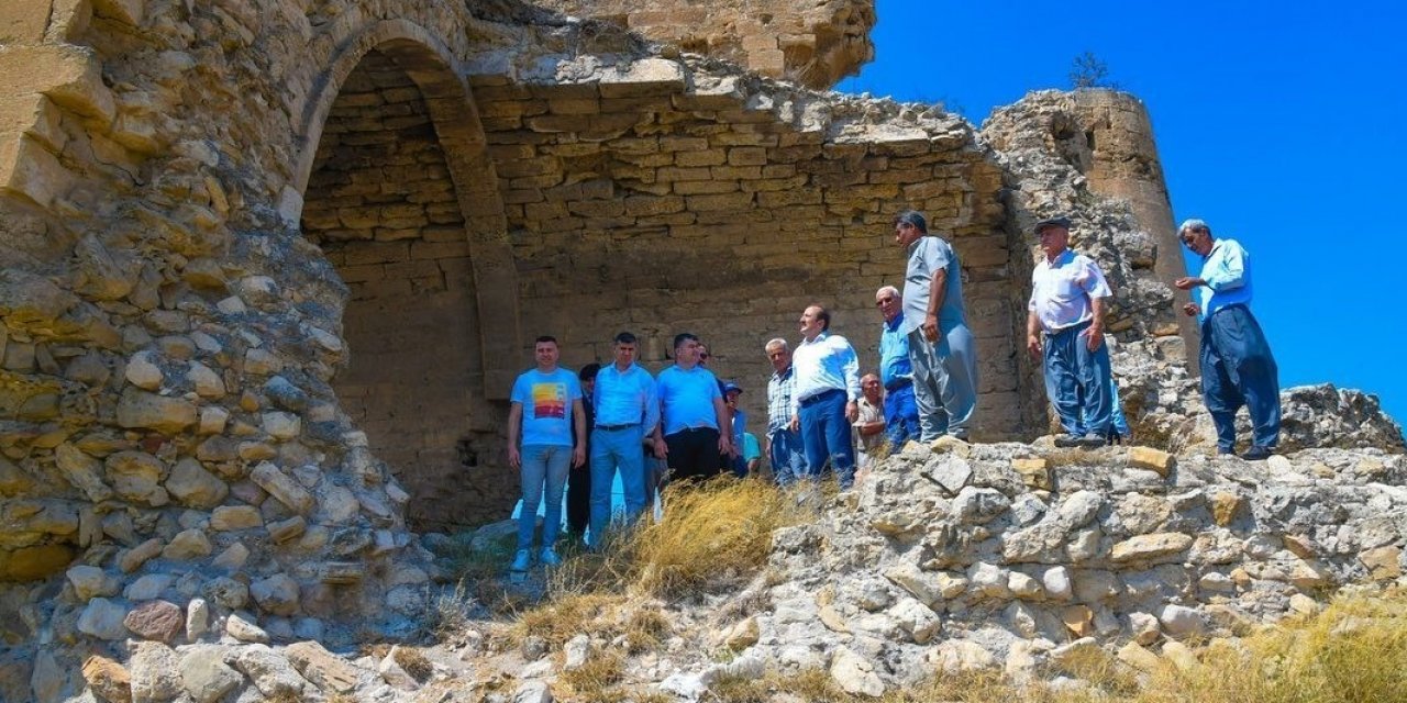 Vali Pehlivan Hebilli Kalesinde İncelemelerde Bulundu