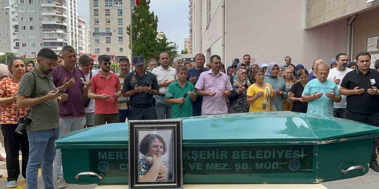 Kazada Hayatını Kaybeden Hemşireye Hüzünlü Veda