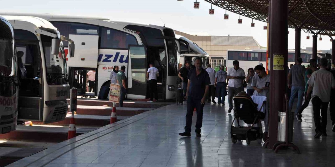 Yaz Sezonunda Eskişehir Otogarında Beklenen Yoğunluk Oluşmadı