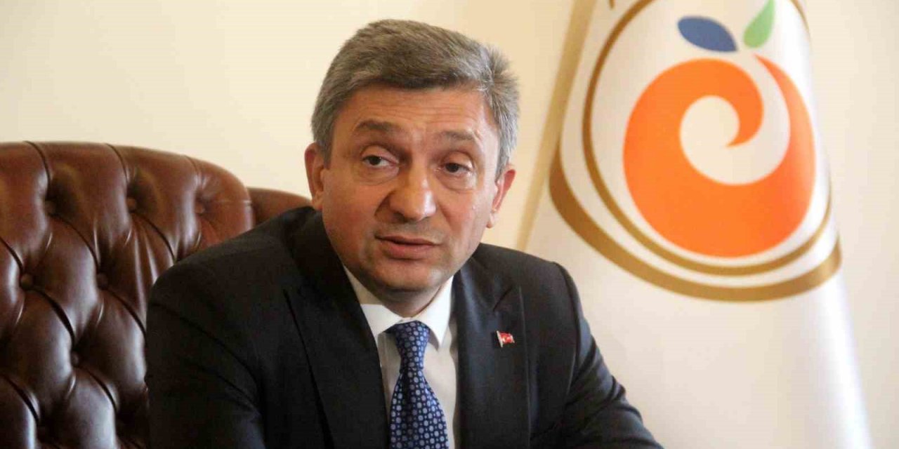 Antalya Valisi Şahin Göreve Başladı, Ayağının Tozuyla Deprem Tedbirlerine Dikkat Çekti