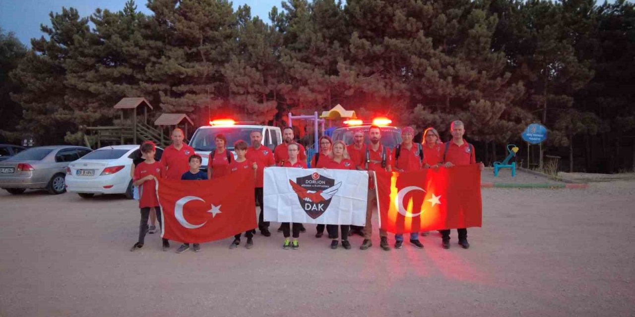 Eskişehir’de Marmara Depremi’nde Vefat Edenler Yürüyüşle Anıldı