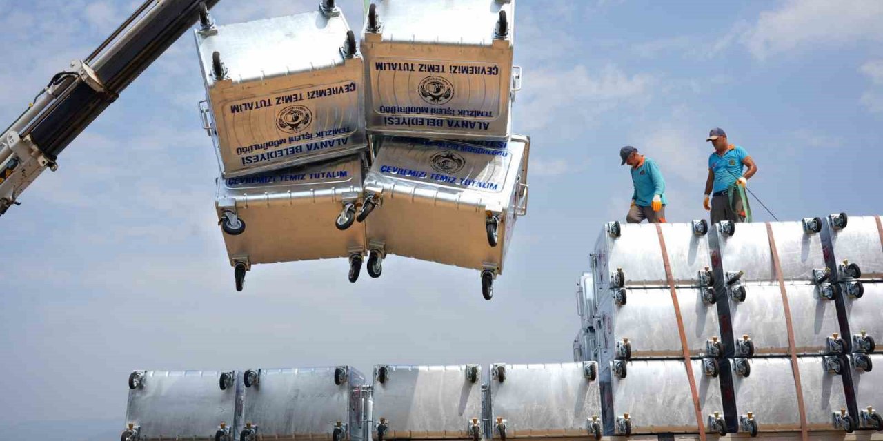 Alanya Belediyesi 2 Bin 150 Yeni Çöp Konteyneri Aldı