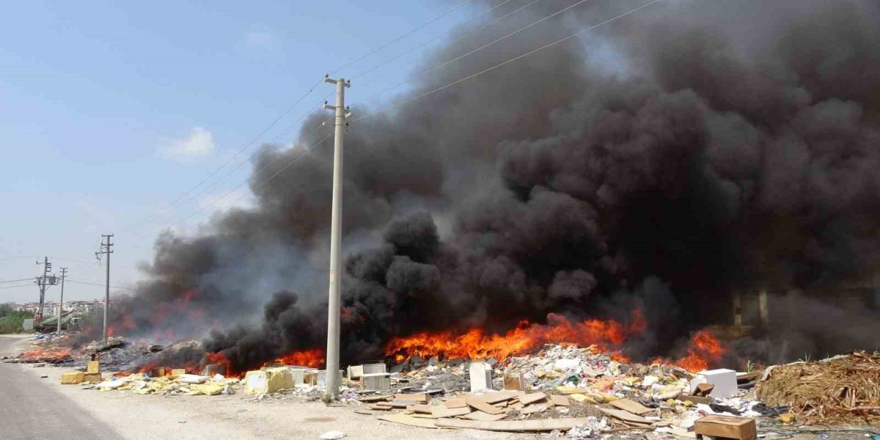 Manavgat’ta Korkutan Hurdalık Yangını