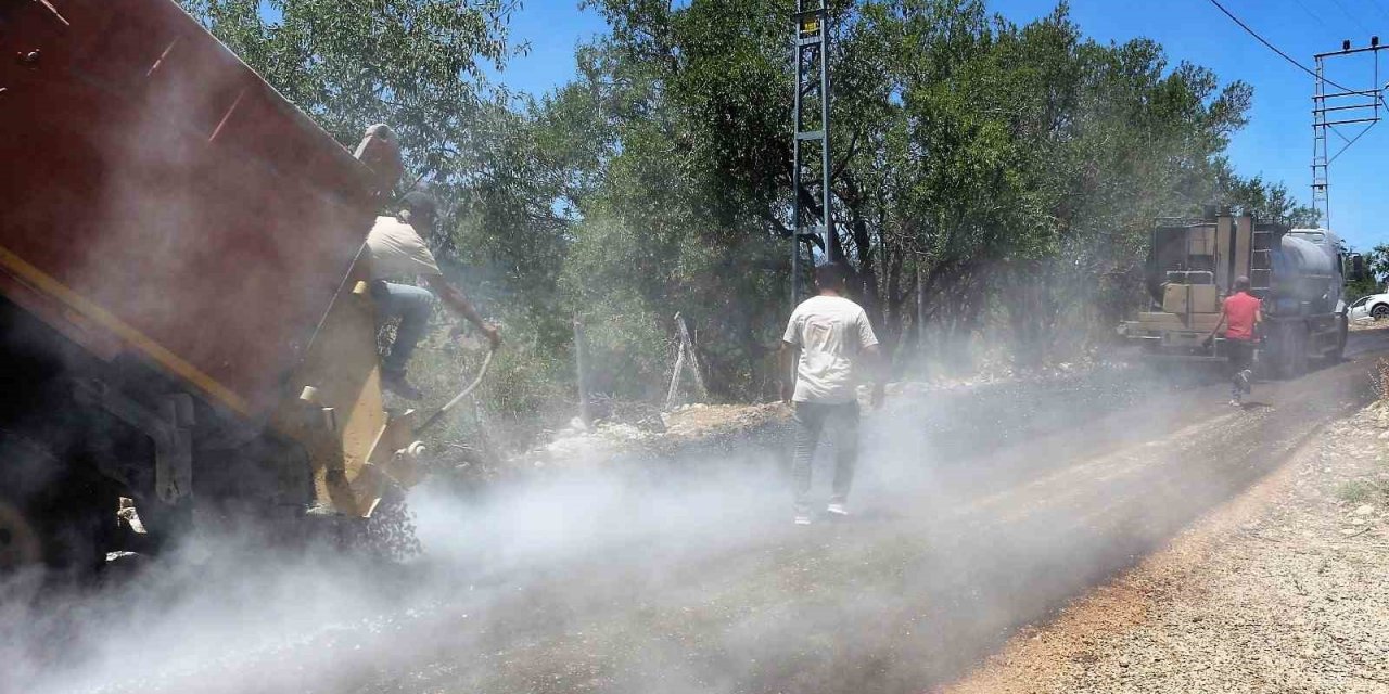 Büyükşehirden Akseki’nin 4 Mahallesine Asfalt