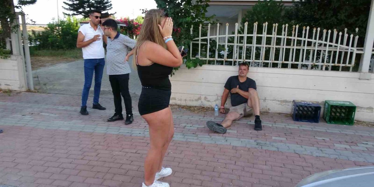 Hollandalı Babanın Kullandığı Atv Kaza Yaptı, Sürüklenip Yaralanan Kızının Yanına Sürünerek Gitti