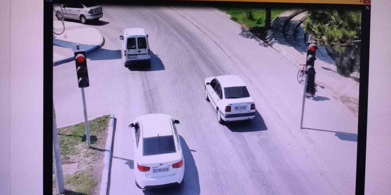 Konya’da Sürücülere Havadan Ceza Yağdı