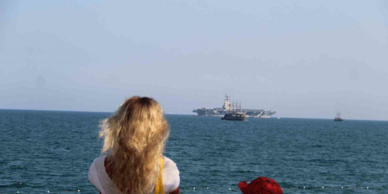 Abd Uçak Gemisi Antalya’ya Demirledi