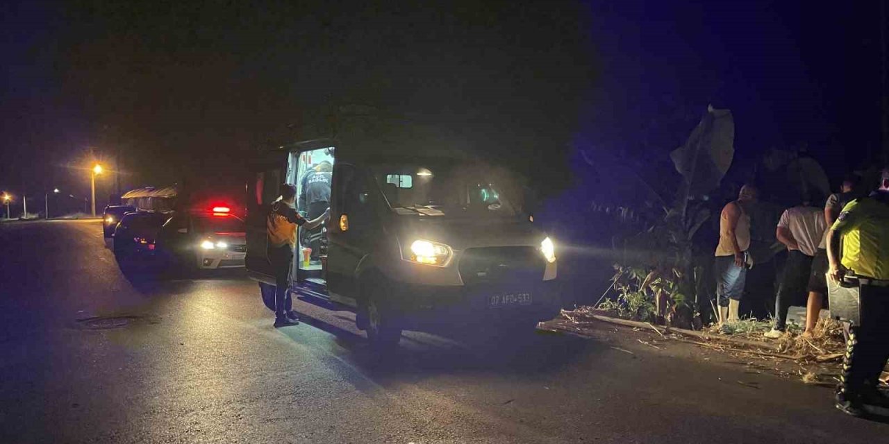 Gazipaşa’da 2 Motosiklet Kafa Kafaya Çarpıştı