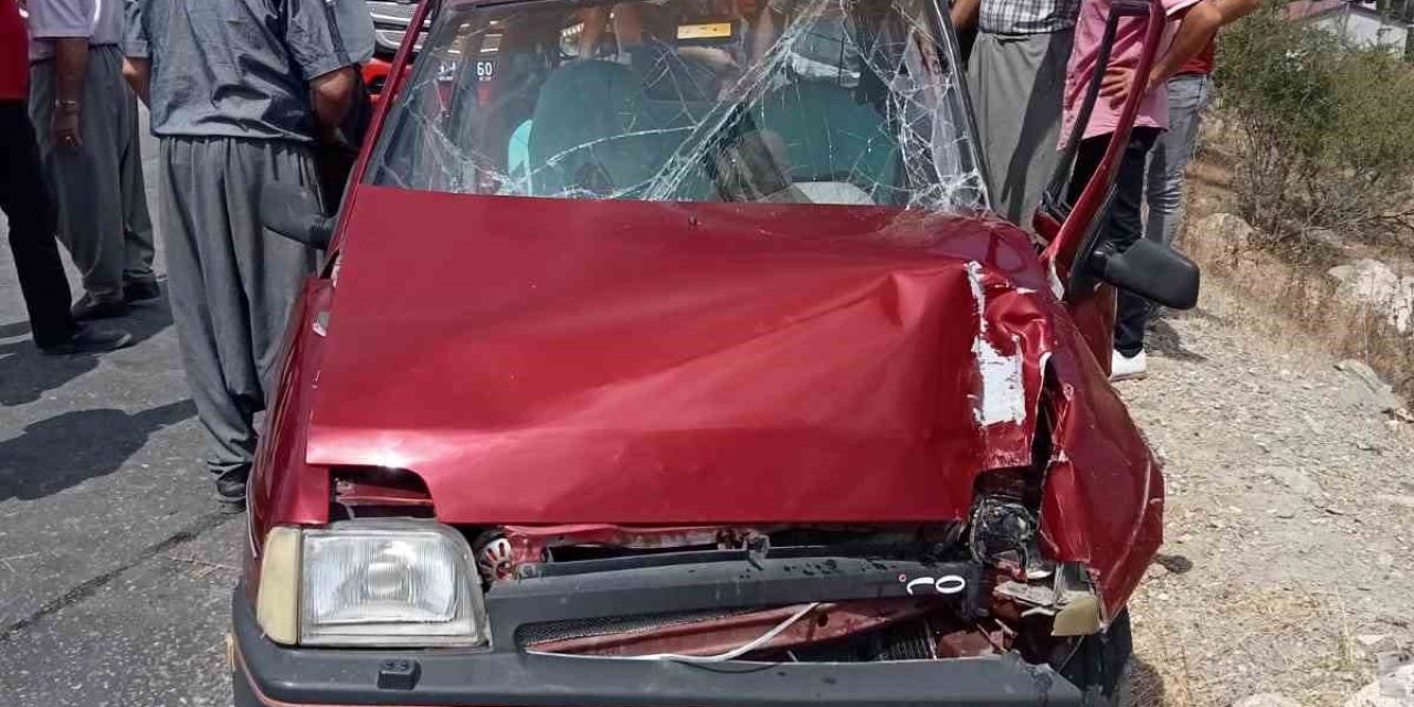 Tarsus’ta Trafik Kazasında 1 Kişi Yaralandı