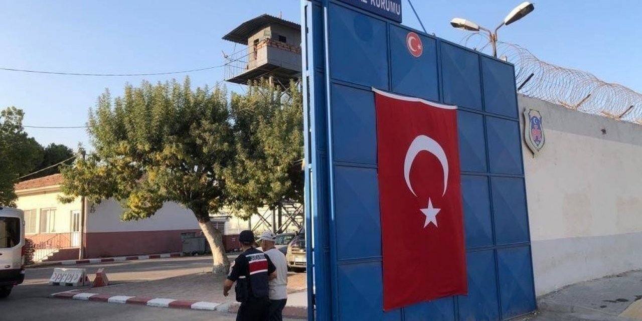 Cinayet Şüphelisi 16 Yıl Sonra Sahte Kimlikle Yakalandı