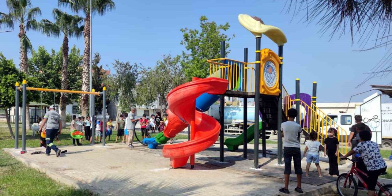 Akdeniz’de Parklardaki Oyun Grupları Yenileniyor