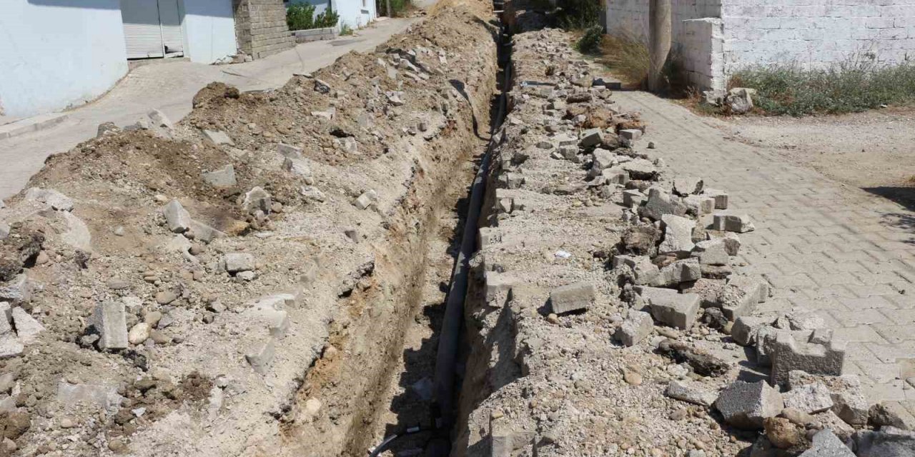 Serik’te 2 Mahallenin İçme Suyu Hattı Yenilendi