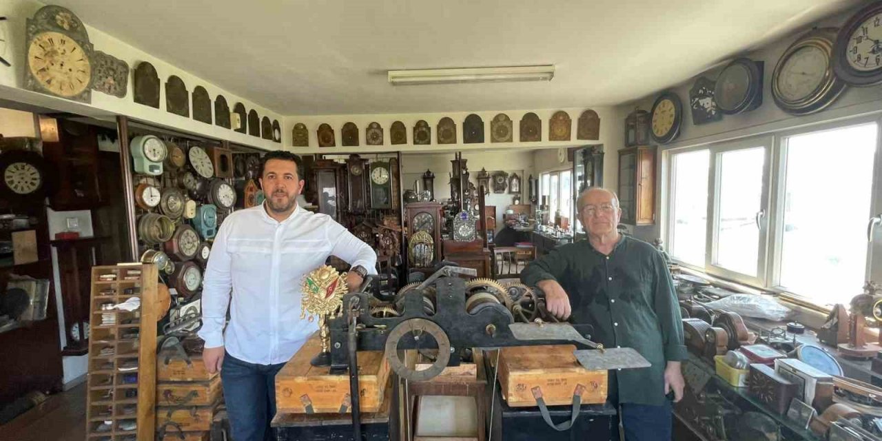 Antalya’nın Tarihi Saat Kulesi’nin Kaybolan Orijinal Saatinin Yerine İkizi Takılacak