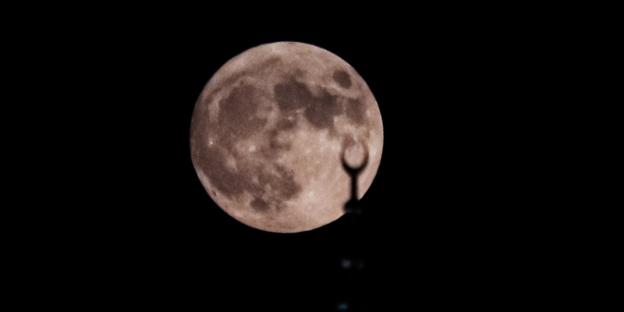 Antalya’da ‘süper Mavi Ay’ Manzaraları