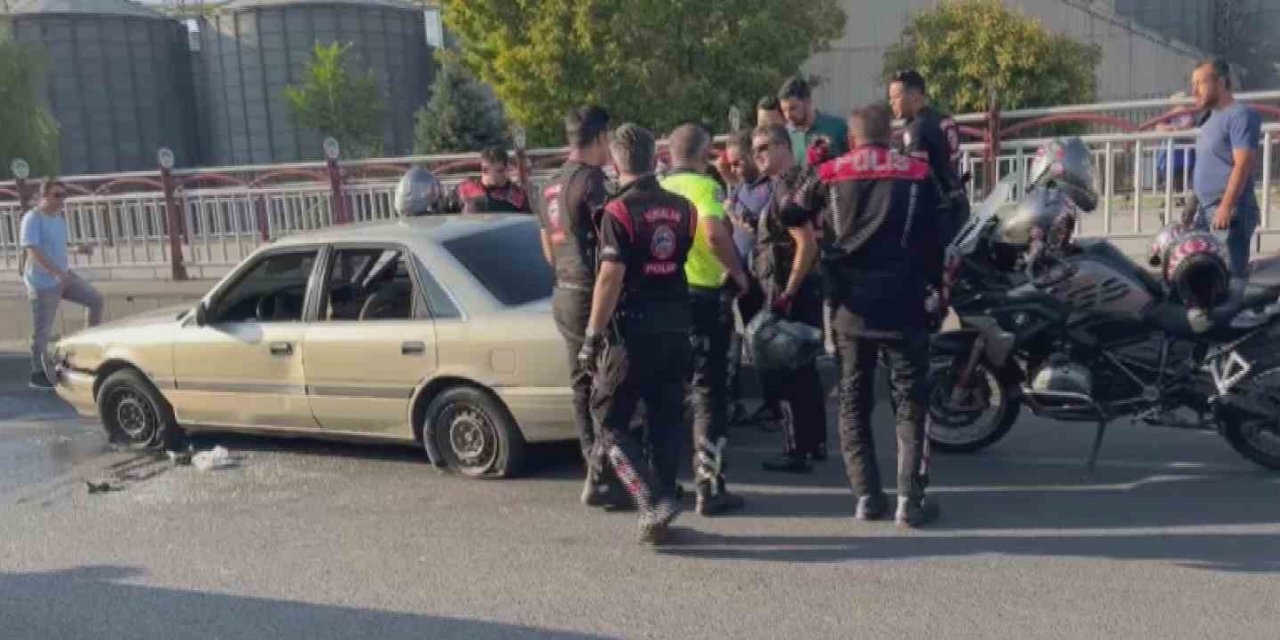 Kaçan Sürücü Film Gibi Kovalamaca Sonucu Yakalandı