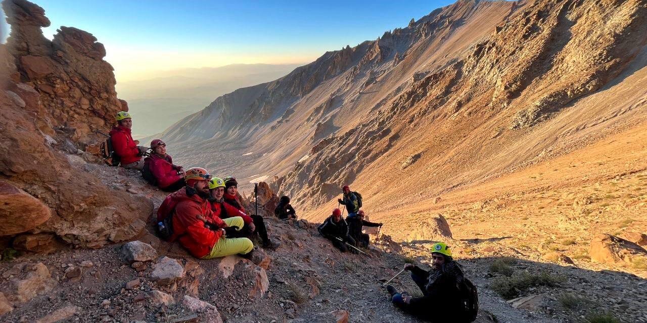 Büyükşehir İle Dağcılar, Erciyes’in Zirvesinde Görsel Şölen Yaşıyor