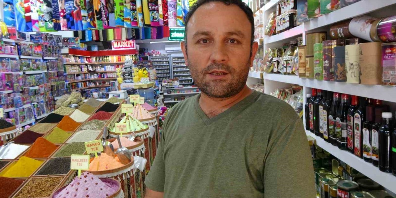 Kapının Önüne Bırakılan Deniz Yatağı Turist Kadın Tarafından Çalındı