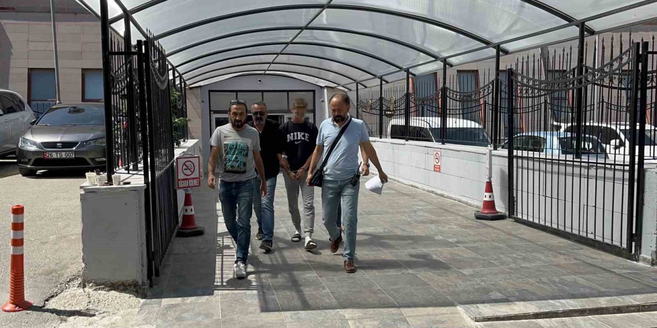 Kendisine Eziyet Eden Ağabeyini Öldüren 16 Yaşındaki Genç Tutuklandı