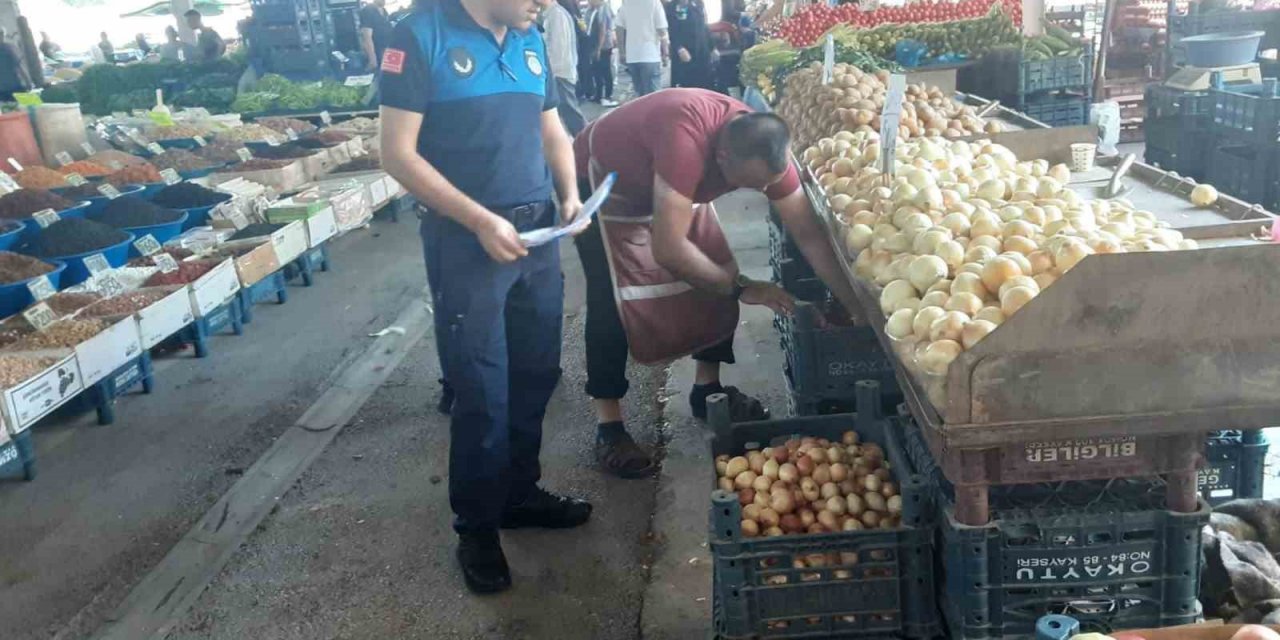 Melikgazi Belediyesi Zabıta Ekipleri Pazar Yerlerini Denetledi
