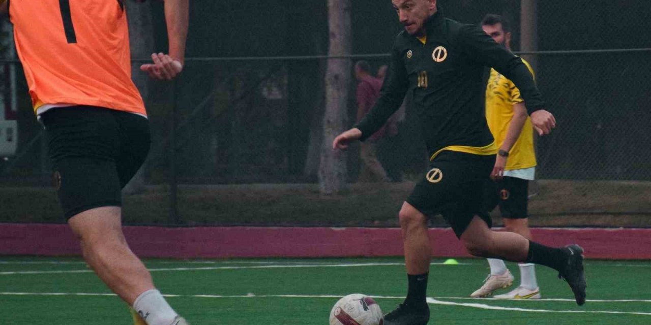 Anadolu Üniversitesi Spor Kulübü, Sapanca Gençlikspor Maçına Hazırlanıyor