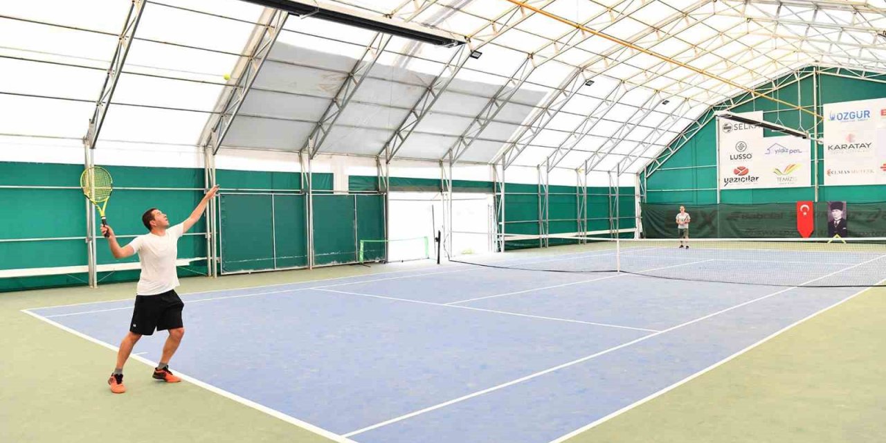 Tepebaşı Kurtuluş Kupası Turnuvası Başladı