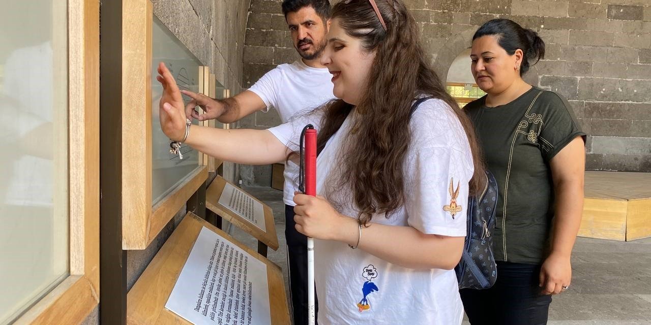 Selin, Selçuklu Uygarlığı Müzesi’ni Bağımsız Gezme Hayaline Büyükşehir Sayesinde Kavuştu