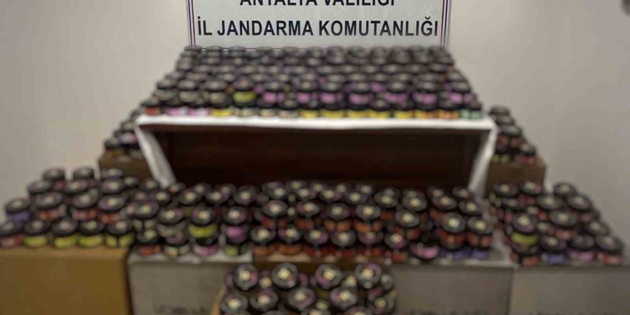 104 Bin 400 Adet Bandrolsüz Boş Makaron Ele Geçirildi