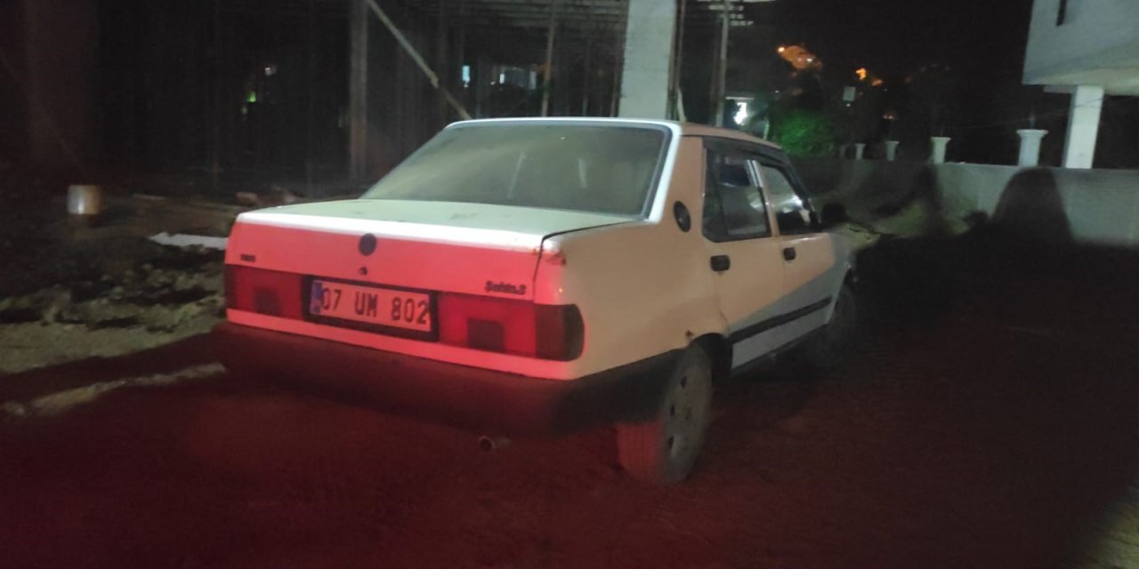 Trafik Ekiplerinden Kaçan Sürücü Aracını Bırakıp Firar Etti