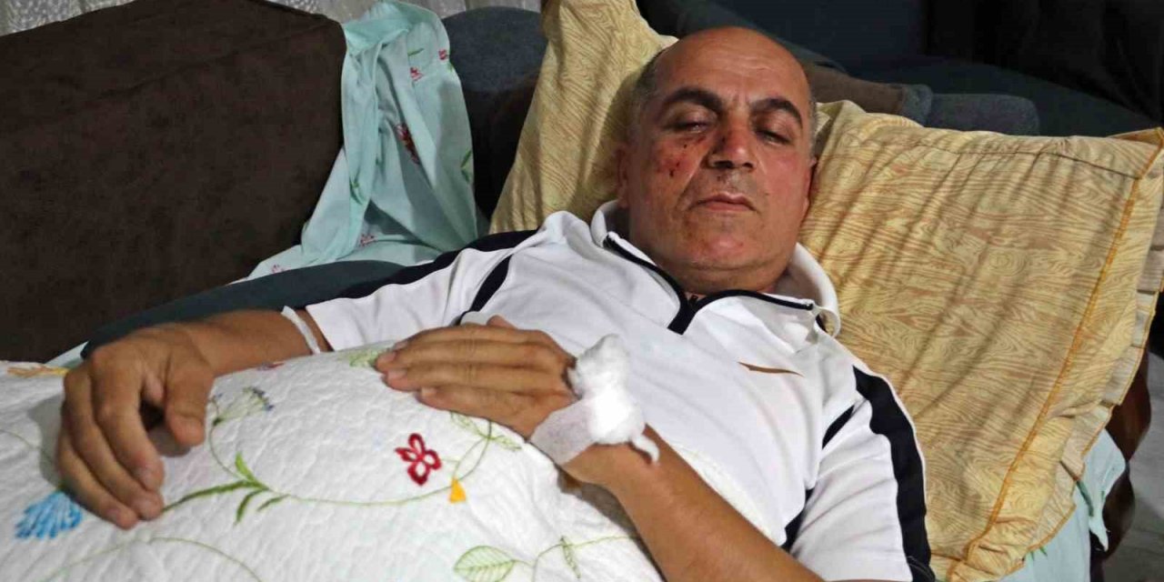 Antalya’da Taksi Şoförünü Öldüresiye Dövdüler, O Anlar Kamerada