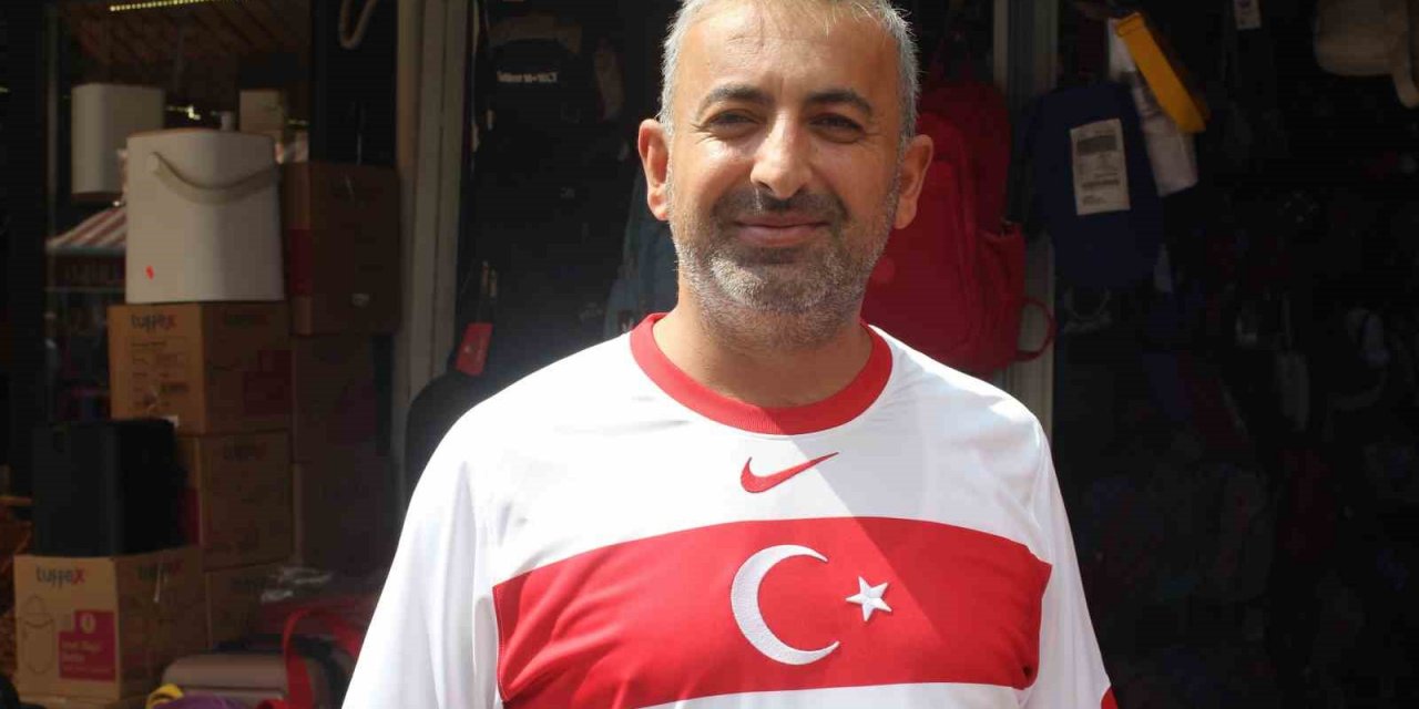 Eskişehirli Esnaf Milli Takımın Ermenistan’ı Yeneceğine İnanıyor