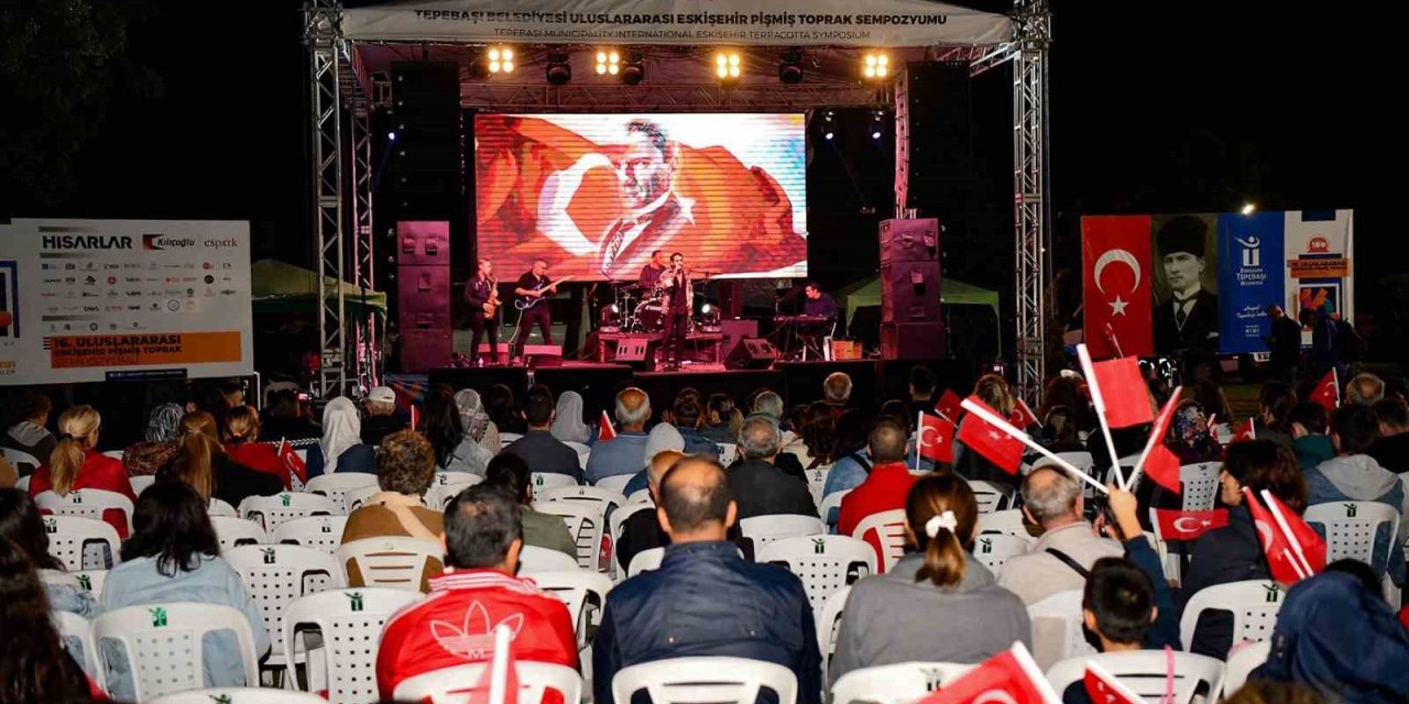 Müzikseverler İmançer İle Keyifli Bir Akşam Geçirdi