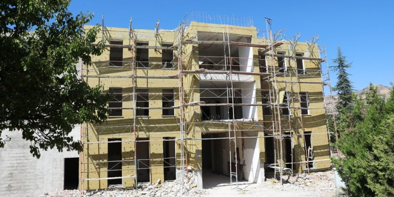 Başkan Çolakbayrakdar, “kütüphane, 7’den 70’e Herkesin Yeni Uğrak Mekânı Olacak”