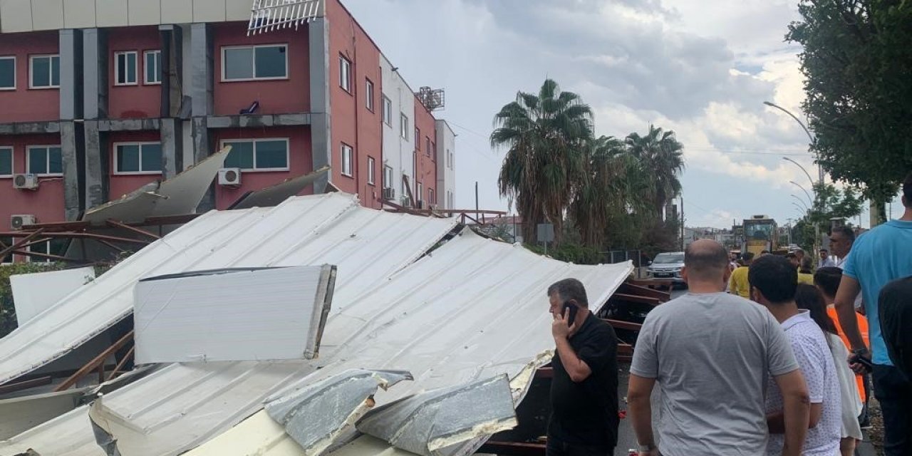 Mersin’de Yağmur Ve Fırtına Etkili Oldu