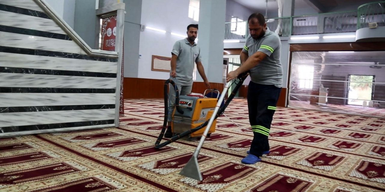 Akdeniz’de İbadethaneler Temizleniyor